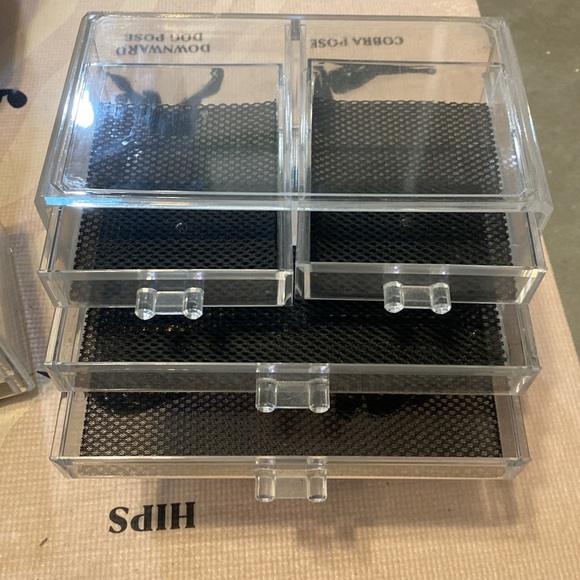 Storage Container - Picture 6 of 8